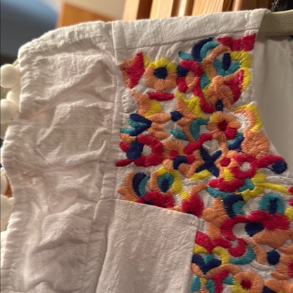 White Woman’s Dress with Colorful Embroidery - Picture 10 of 16